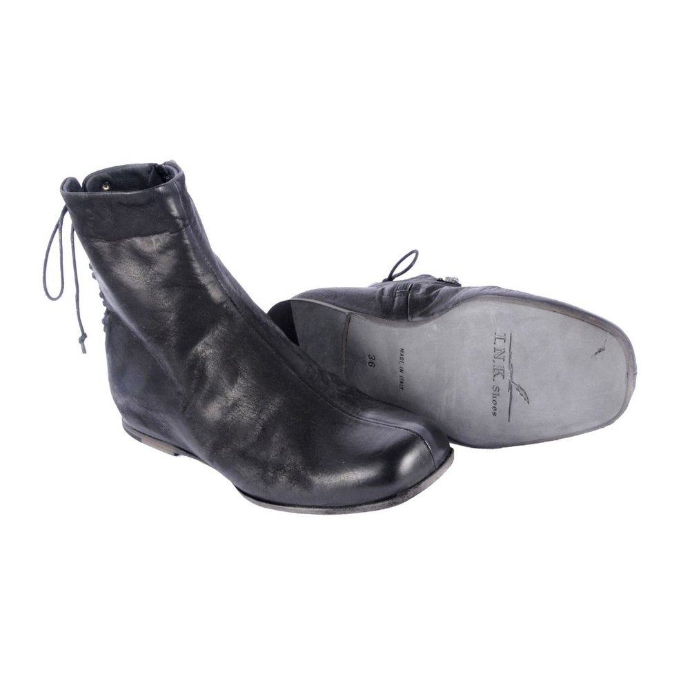 Black Ankle boots in vintage leather by Ink - Picture 4 of 8